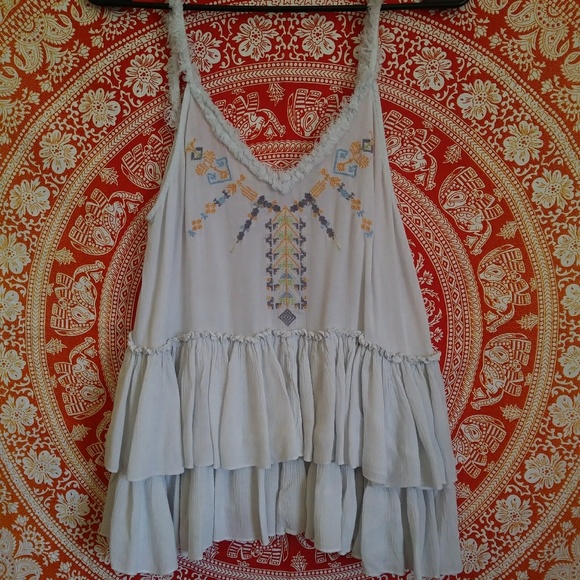 Free People Tops - FREE PEOPLE embroided tank.